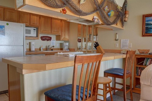 Waters Edge 404 - image 10