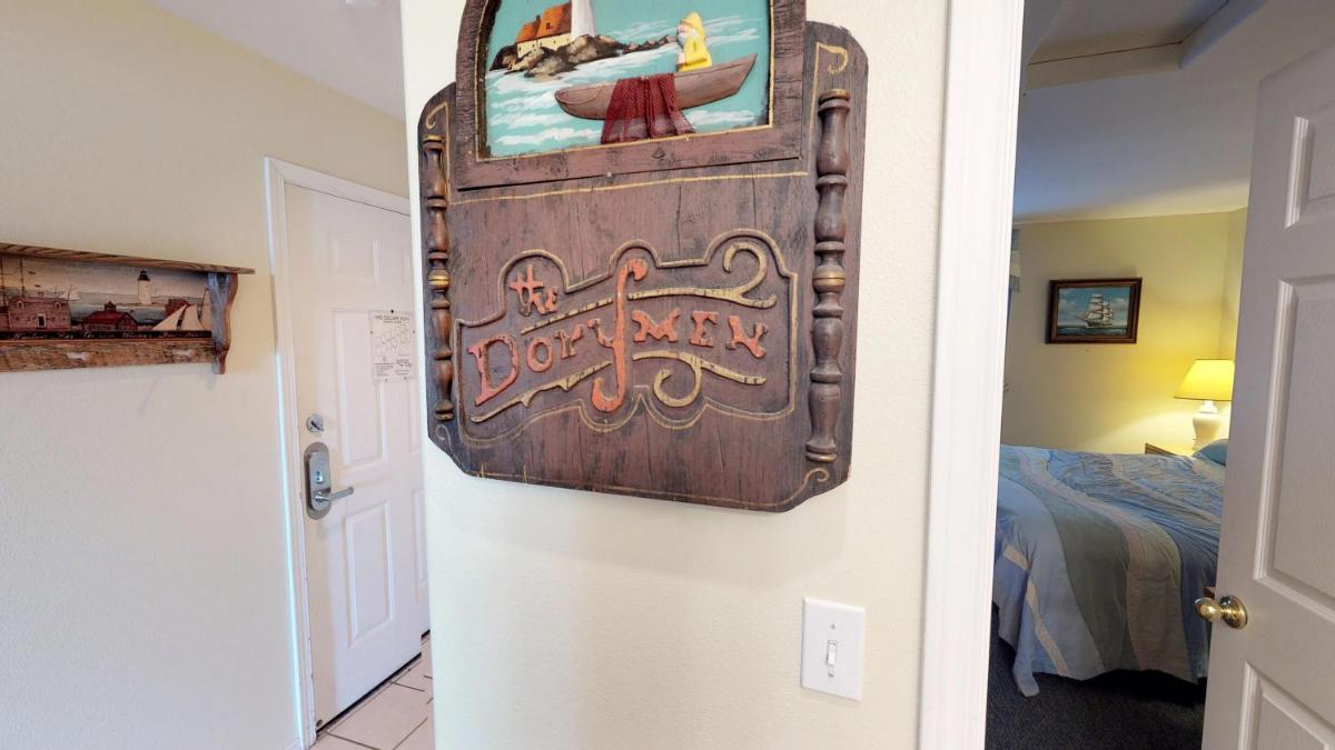 Waters Edge 404 - image 3
