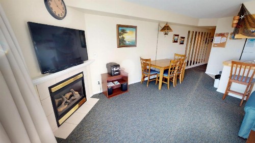 Waters Edge 404 - image 7