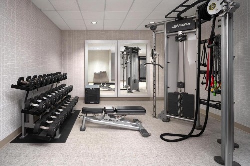 Embassy Suites Lincoln - image 12