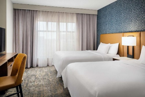 Embassy Suites Lincoln - image 17
