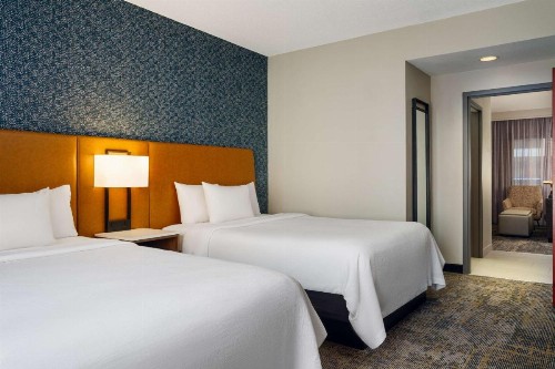 Embassy Suites Lincoln - image 27