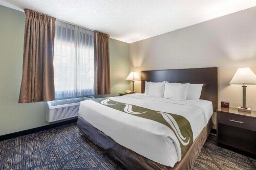 Quality Inn & Suites Lincoln - image 22