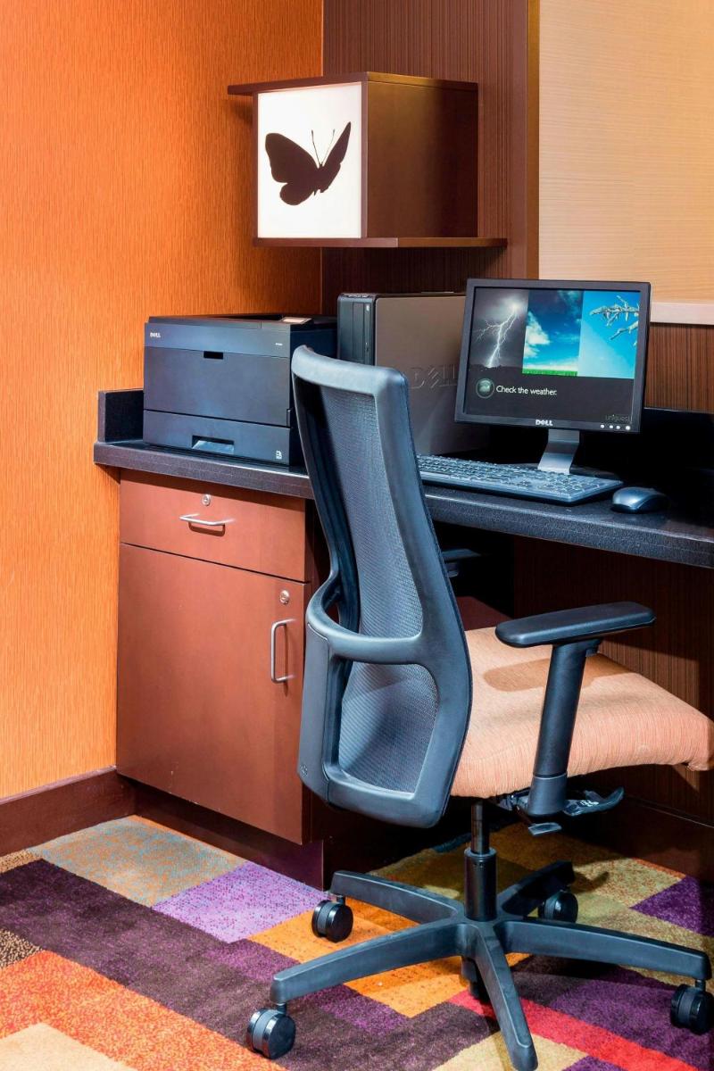 Fairfield Inn & Suites Lincoln - image 4