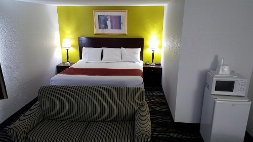 Horizon Inn - image 12