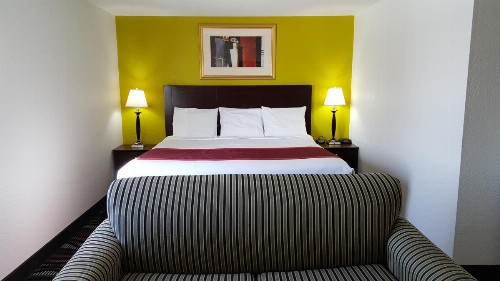 Horizon Inn - image 13
