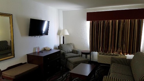 Horizon Inn - image 14