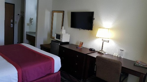 Horizon Inn - image 31