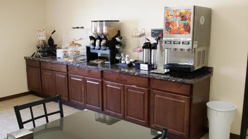 Horizon Inn - image 38