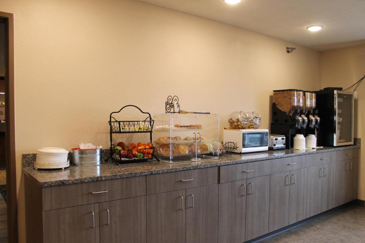 New Victorian Inn & Suites Lincoln - image 2