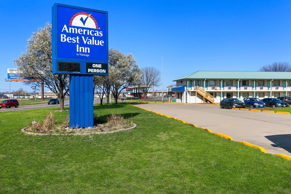 Americas Best Value Inn - Lincoln - main image