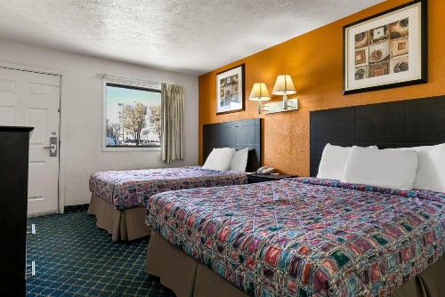 Americas Best Value Inn - Lincoln - image 24