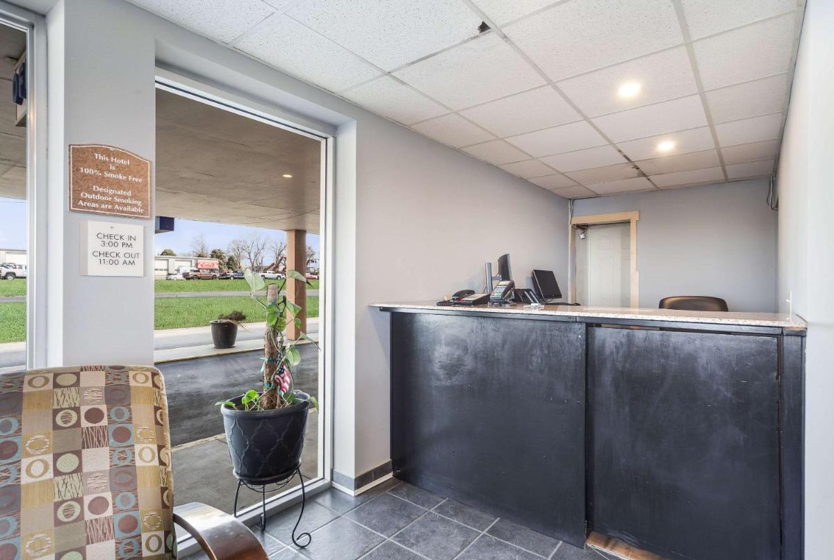 Rodeway Inn University District - image 2