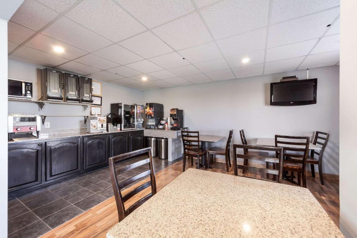 Rodeway Inn University District - image 4