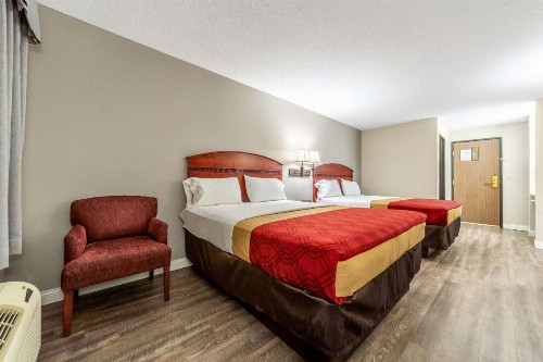 Econo Lodge Lincoln - image 4