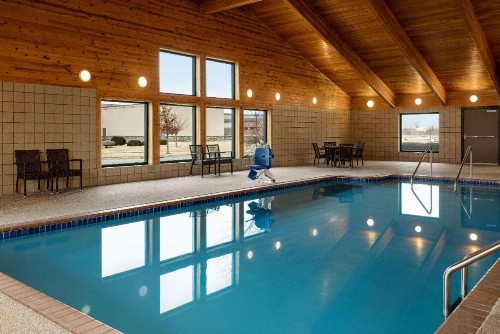 AmericInn by Wyndham Lincoln South - image 20