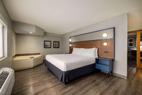 AmericInn by Wyndham Lincoln South - image 25