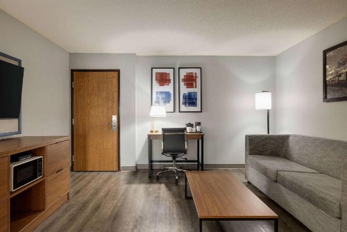 AmericInn by Wyndham Lincoln South - image 30
