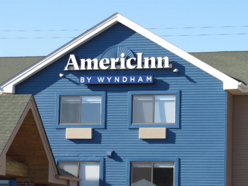 AmericInn by Wyndham Lincoln South - image 35
