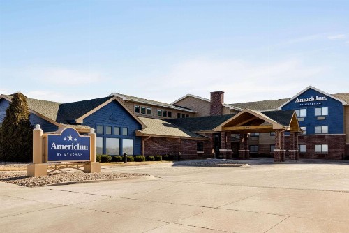 AmericInn by Wyndham Lincoln South - image 36