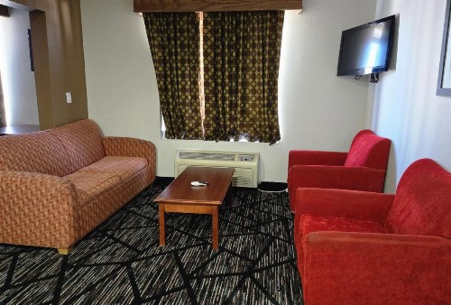 TownHouse Extended Stay Hotel Downtown - image 18