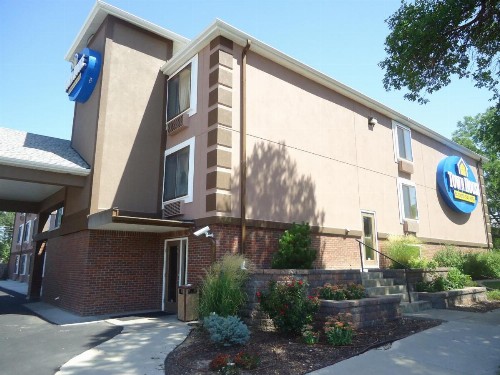 TownHouse Extended Stay Hotel Downtown - image 30