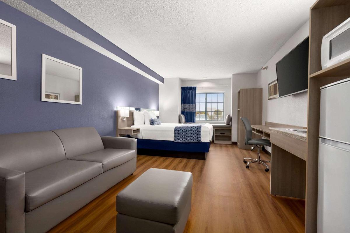 Microtel Inn & Suites Lincoln - main image