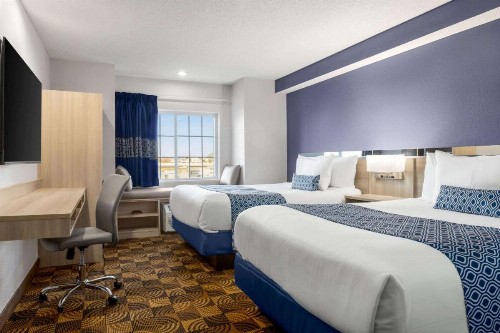 Microtel Inn & Suites Lincoln - image 18