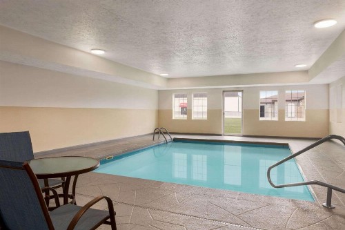 Microtel Inn & Suites Lincoln - image 28