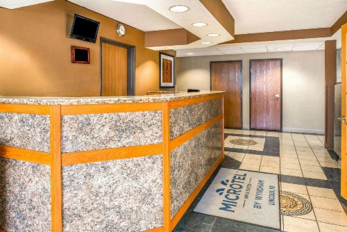 Microtel Inn & Suites Lincoln - image 31