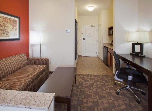Holiday Inn Lincoln Southwest an IHG Hotel - image 18