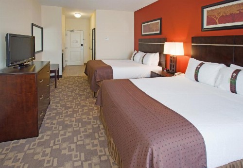 Holiday Inn Lincoln Southwest an IHG Hotel - image 28