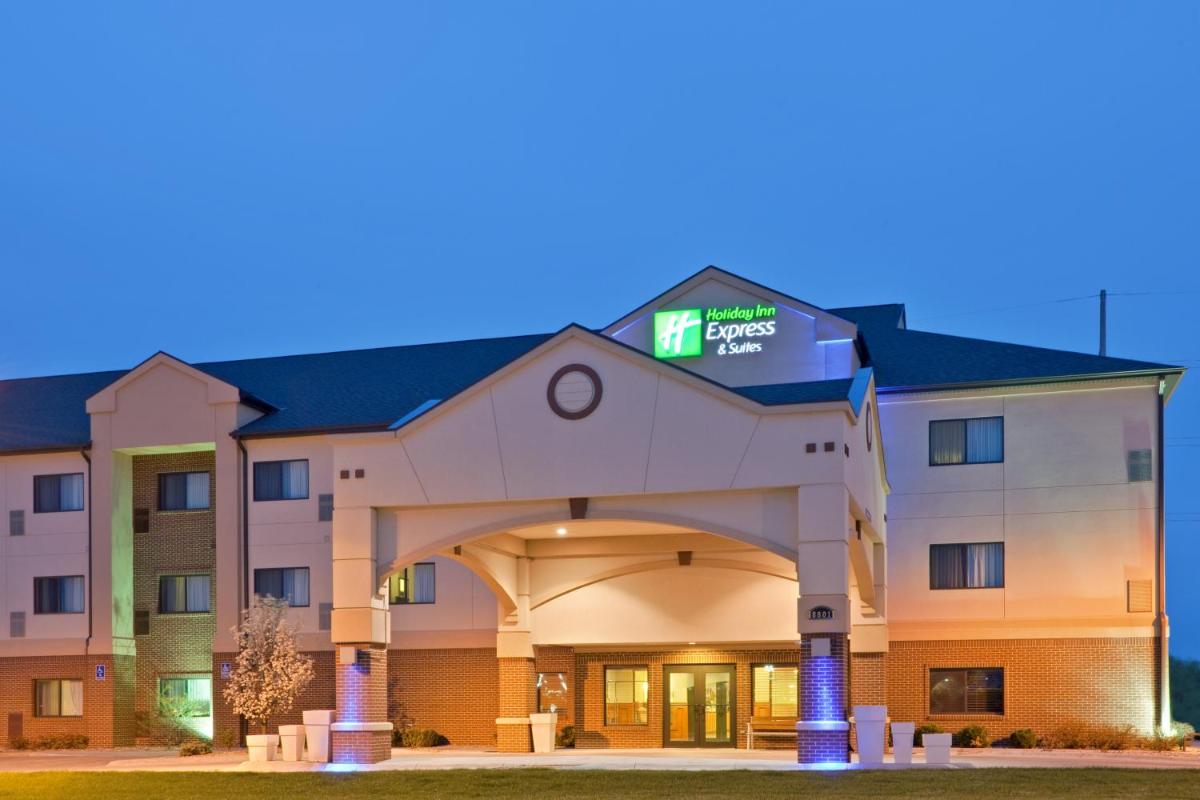 Holiday Inn Express Hotel & Suites Lincoln South an IHG Hotel - main image
