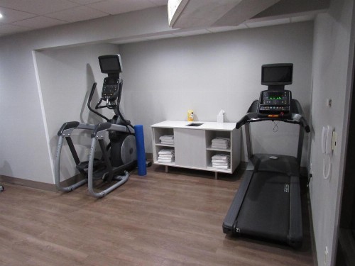 Holiday Inn Express Hotel & Suites Lincoln South an IHG Hotel - image 21