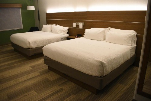 Holiday Inn Express Hotel & Suites Lincoln South an IHG Hotel - image 26