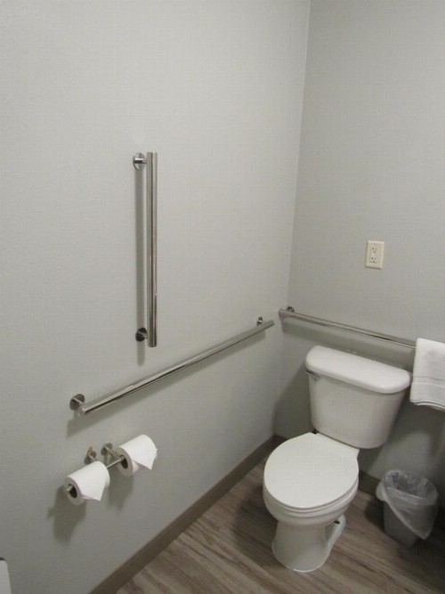 Holiday Inn Express Hotel & Suites Lincoln South an IHG Hotel - image 37