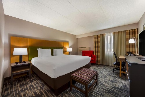 Country Inn & Suites by Radisson Lincoln Airport NE - image 13