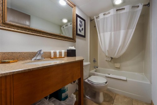 Country Inn & Suites by Radisson Lincoln Airport NE - image 15