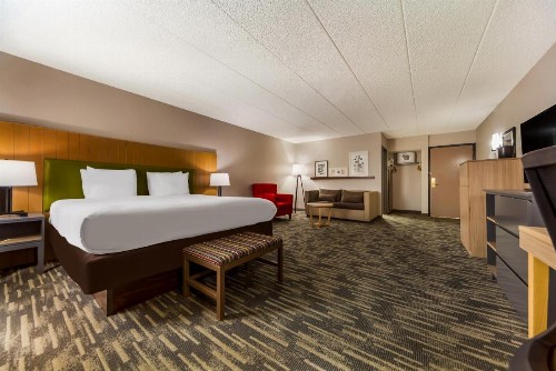Country Inn & Suites by Radisson Lincoln Airport NE - image 47