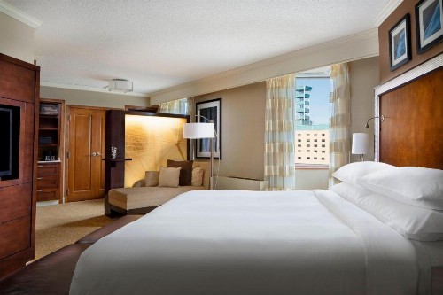 The Lincoln Marriott Cornhusker Hotel - image 21