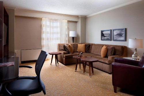 The Lincoln Marriott Cornhusker Hotel - image 22