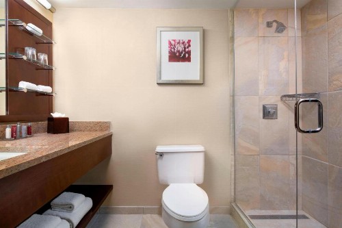 The Lincoln Marriott Cornhusker Hotel - image 30
