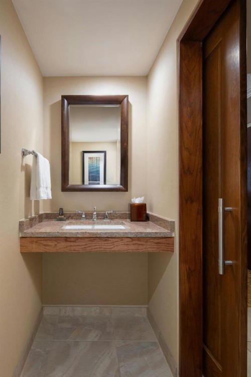 The Lincoln Marriott Cornhusker Hotel - image 33