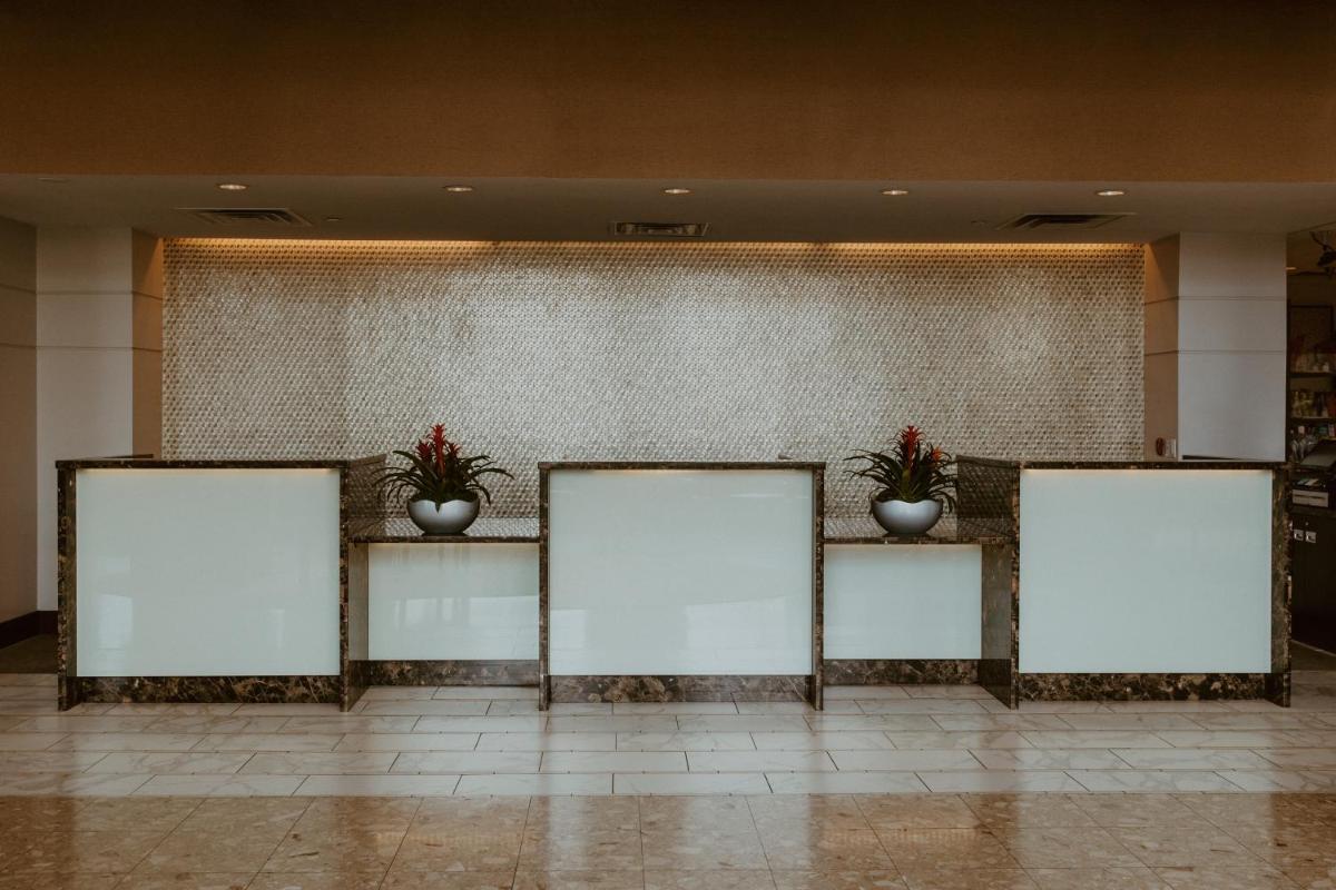 The Lincoln Marriott Cornhusker Hotel - image 4
