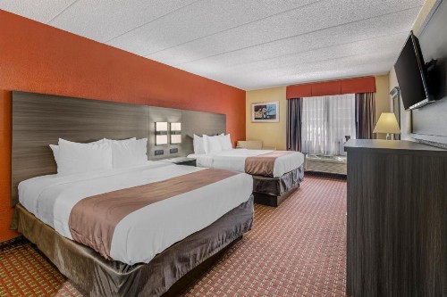 Quality Inn and Suites Lincoln - image 12