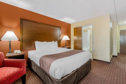 Quality Inn and Suites Lincoln - image 17