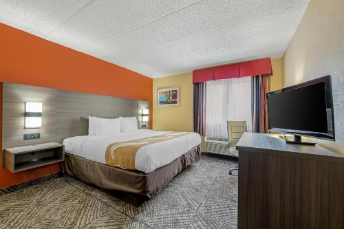 Quality Inn and Suites Lincoln - image 22
