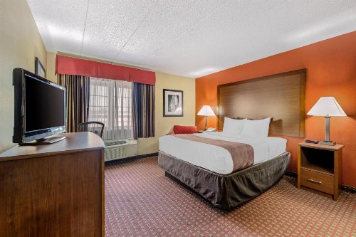 Quality Inn and Suites Lincoln - image 25