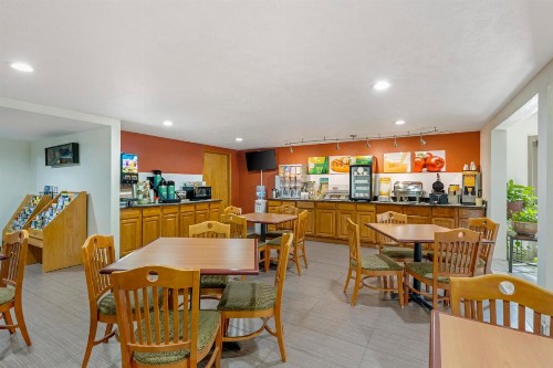 Quality Inn and Suites Lincoln - image 26