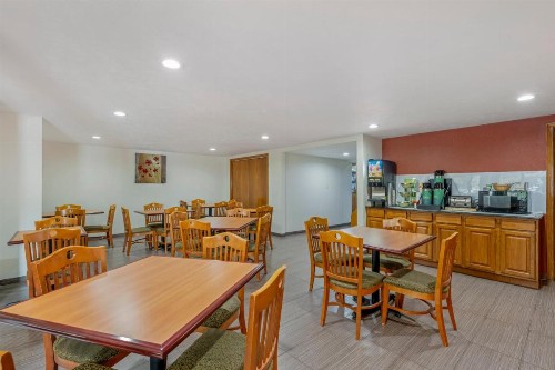 Quality Inn and Suites Lincoln - image 34